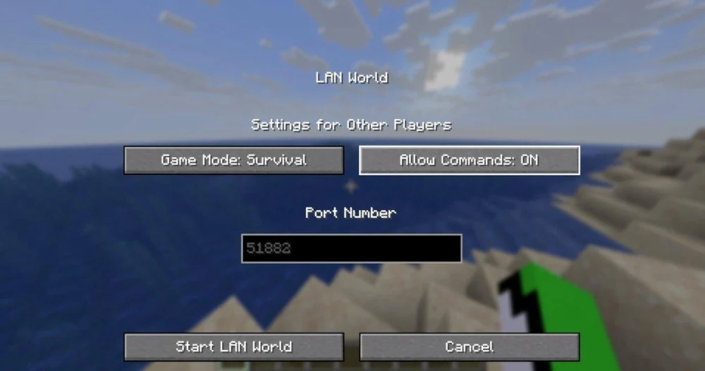 Kích hoạt Activate Cheats để sử dụng lệnh Minecraft